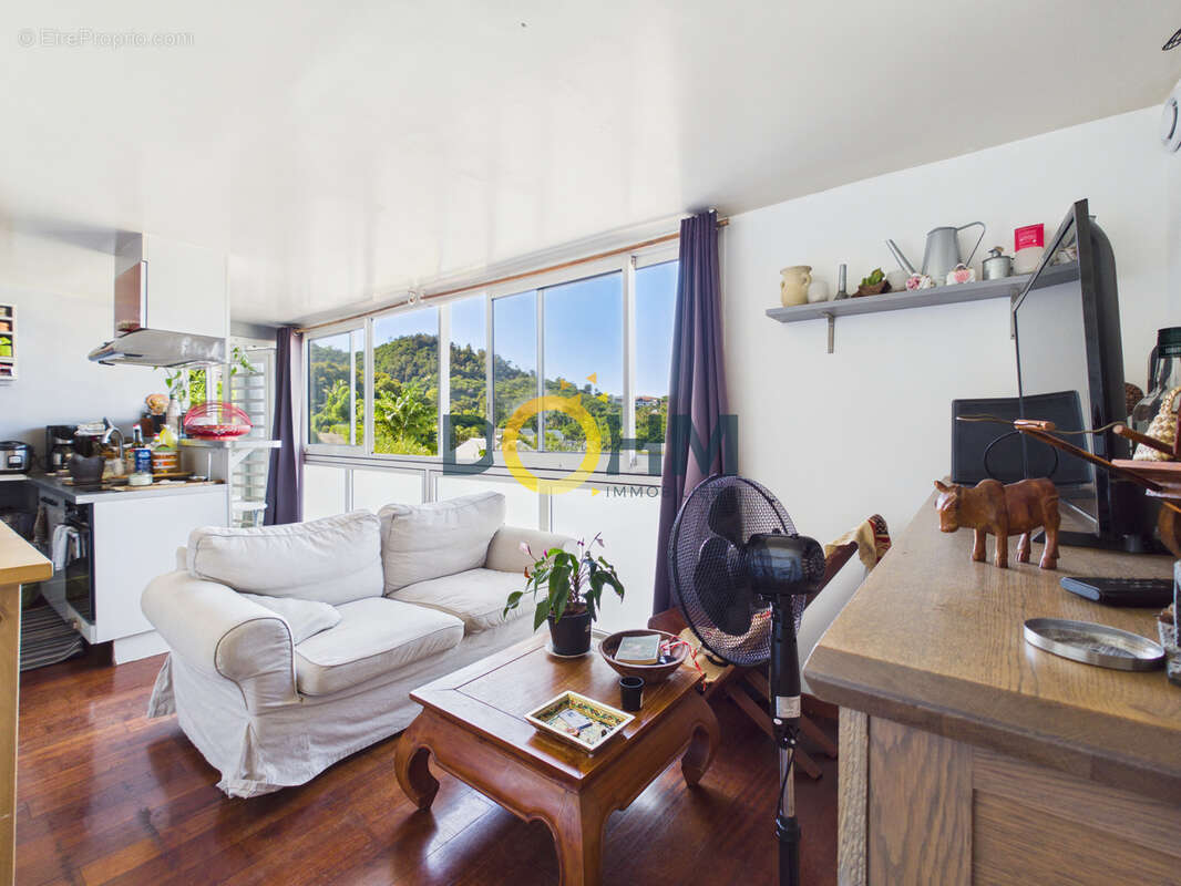 Appartement à LES AVIRONS