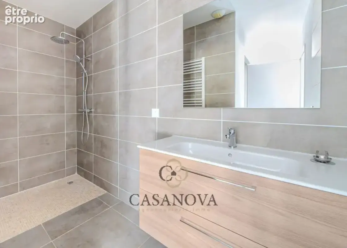 Maison contemporaine neuve à Aiguelongue Montpellier  136 m², jardin Sud-Ouest, double garage - photo 6