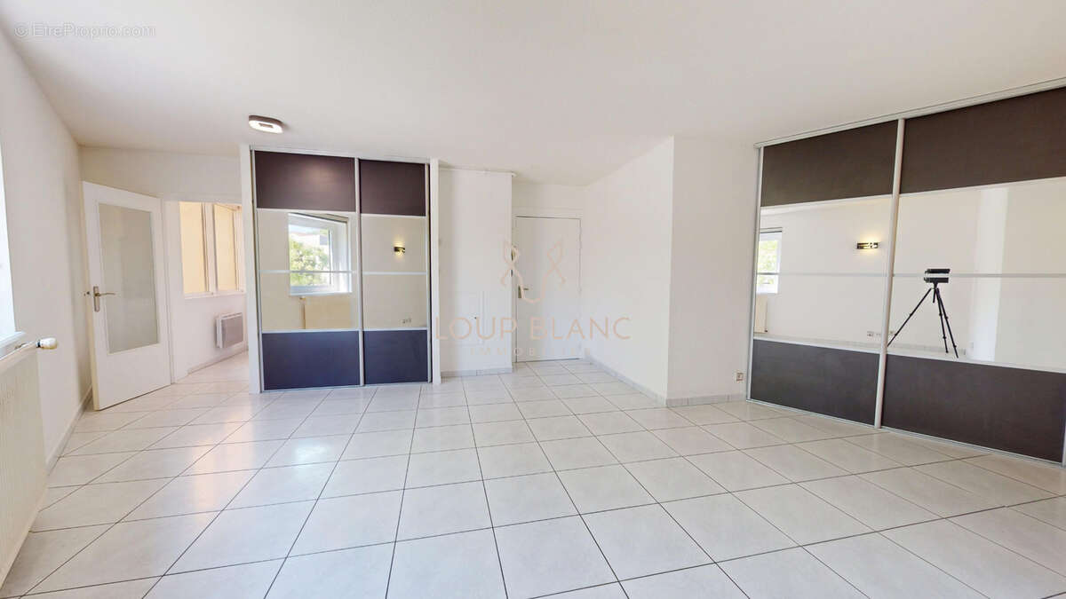 Appartement T2 - Centre-Ville SOCHAUX - photo 3