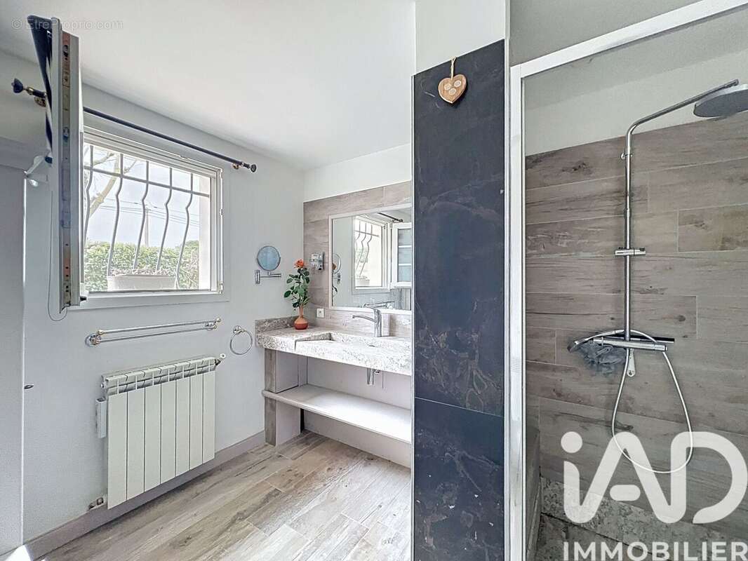 Maison 136 m² à Argens-Minervois  - photo 8