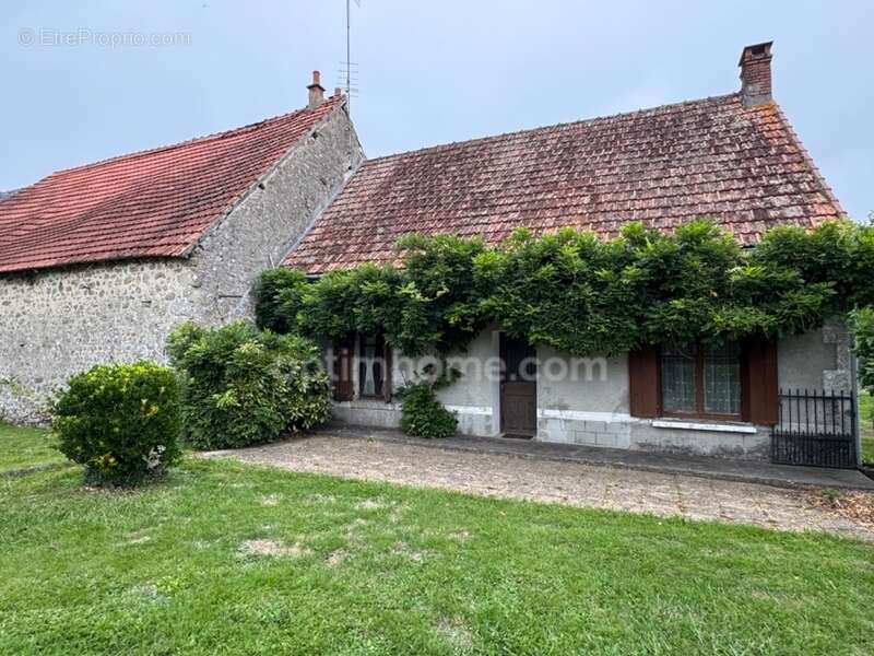 Maison à ARNAC-LA-POSTE