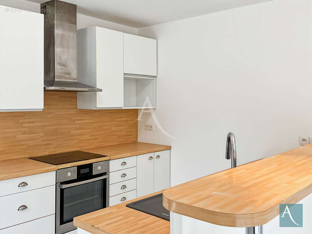 Maison à SAINT-GERMAIN-LES-ARPAJON