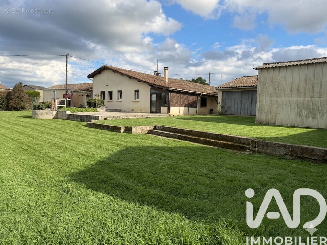 Photo 1 - Maison à CERCOUX
