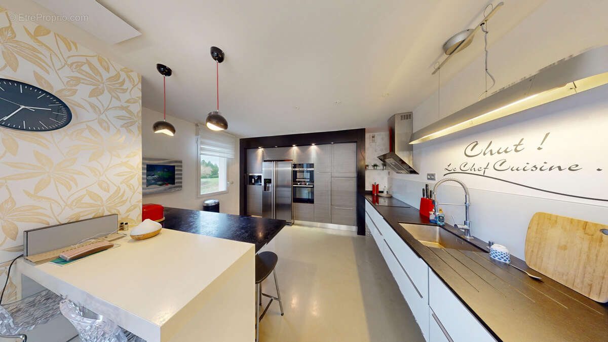 Appartement à BARAQUEVILLE