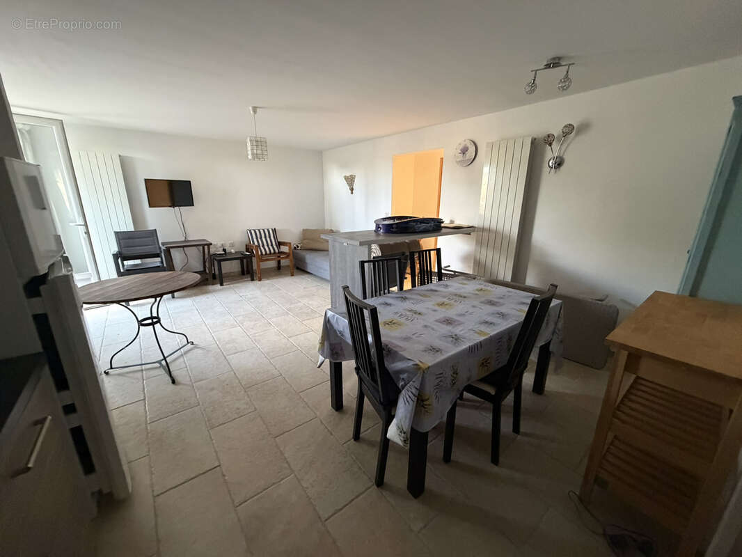 Maison à VAISON-LA-ROMAINE