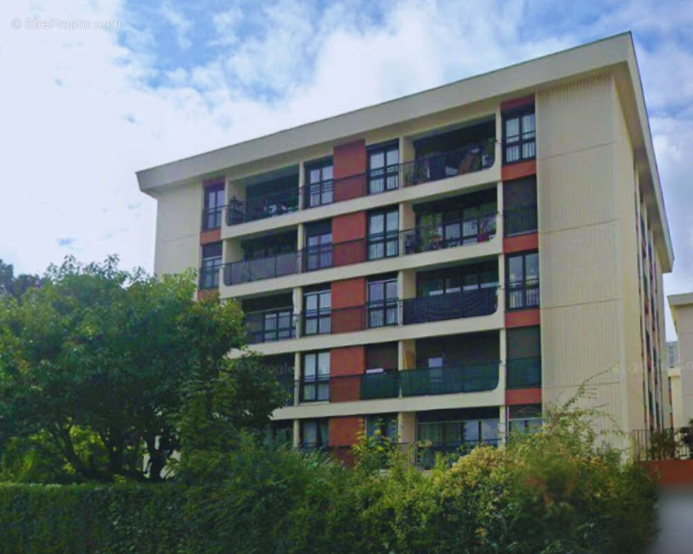 Appartement à LES ULIS