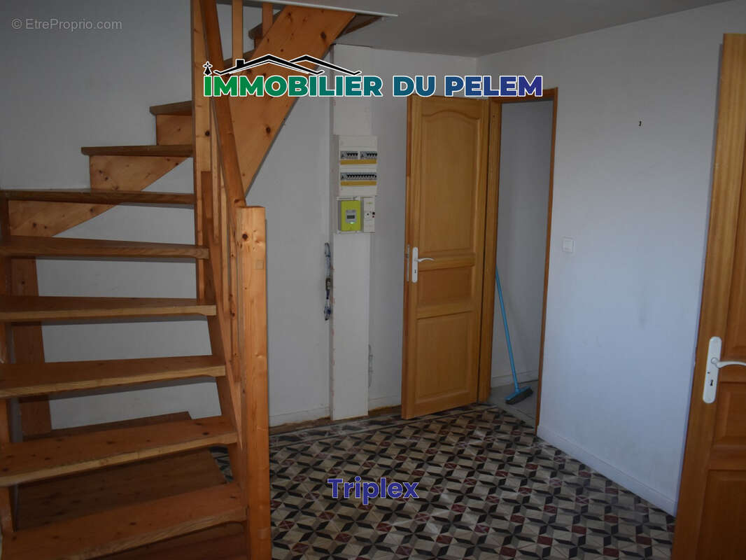 Maison à GLOMEL