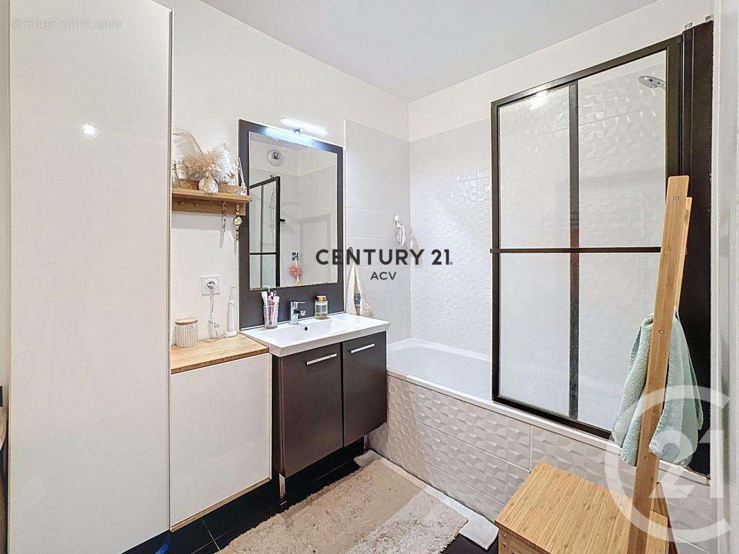 Appartement à MAISONS-ALFORT