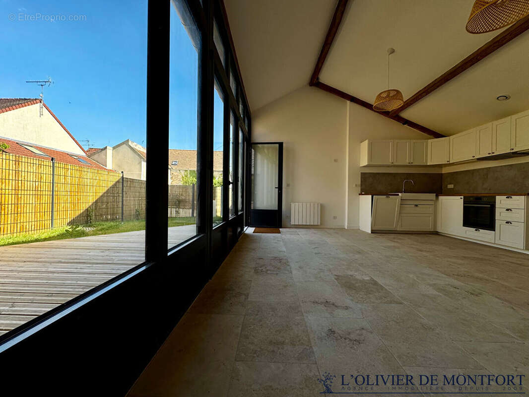 Maison de ville d'exception - 4 pièces, 112 m² au sol, calme et lumineux - photo 7
