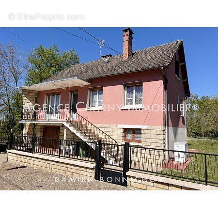 Maison à CHAMBEUGLE