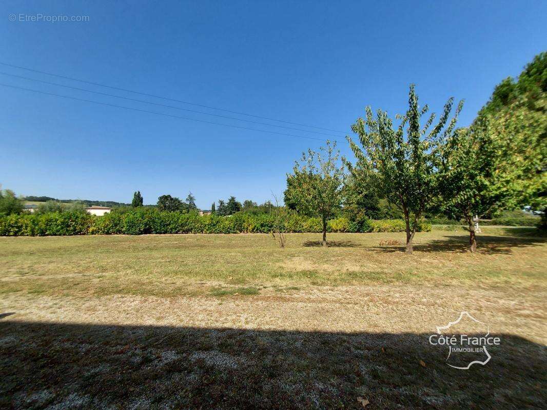 Maison à LAMOTHE-LANDERRON
