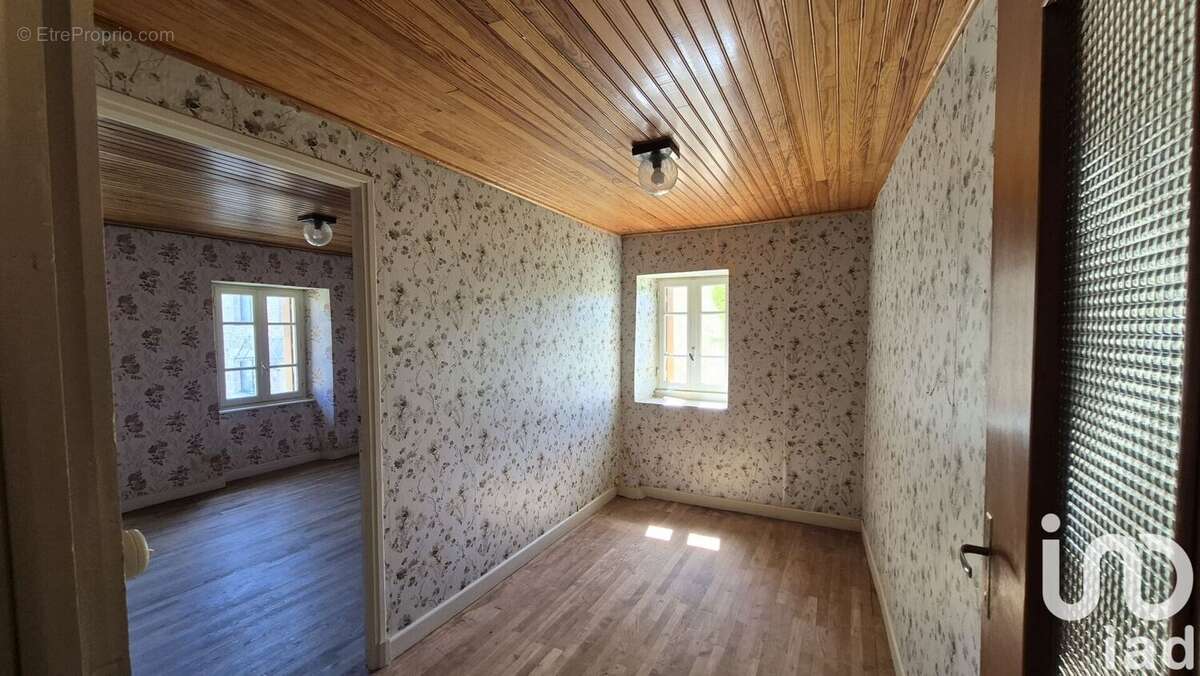 Photo 8 - Maison à ENTRAYGUES-SUR-TRUYERE