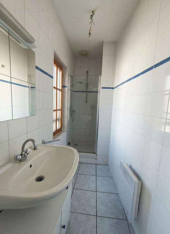 Appartement  2 pièces coeur de ville - photo 4