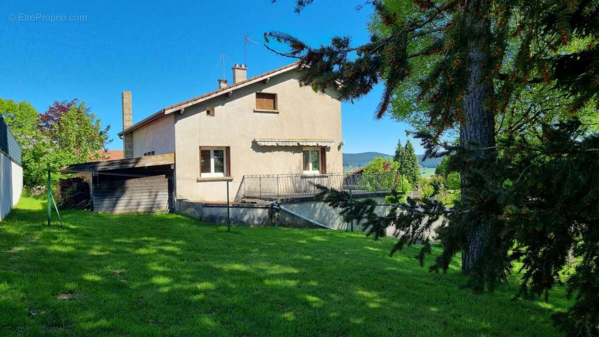 Maison à SAINT-GENEST-MALIFAUX