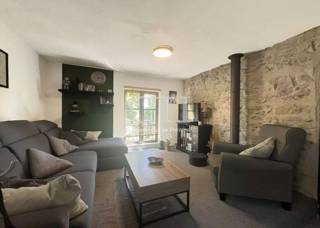 Maison à VAISON-LA-ROMAINE