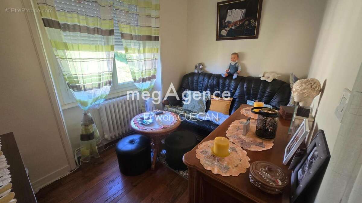 Maison à MELLIONNEC