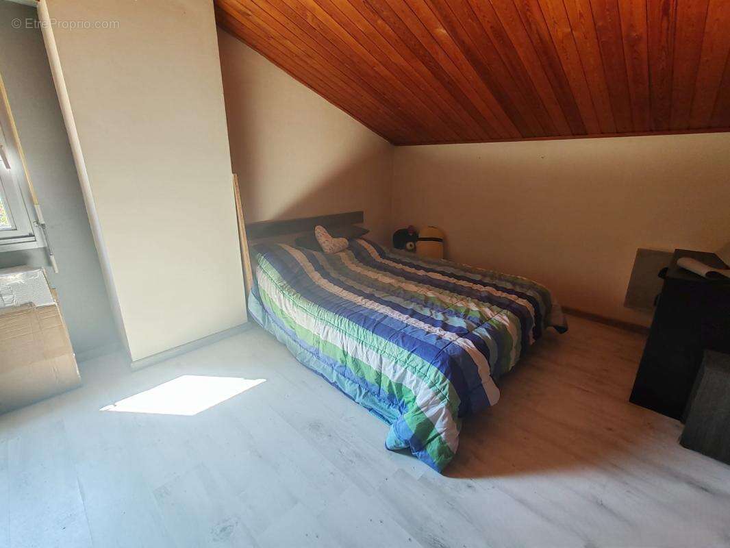 maison d'architecte de 140 m2 avec 4 chambres et terrain de - photo 7