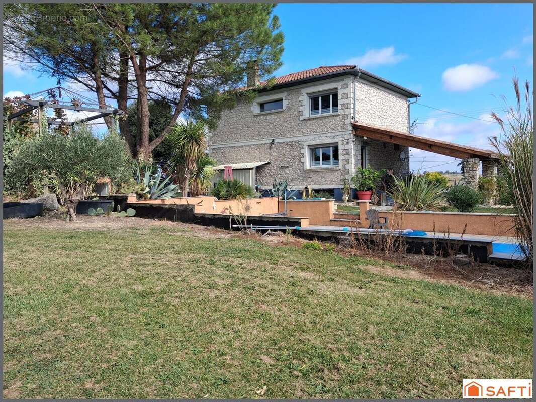 Maison 147 m² à Xaintrailles  - photo 4