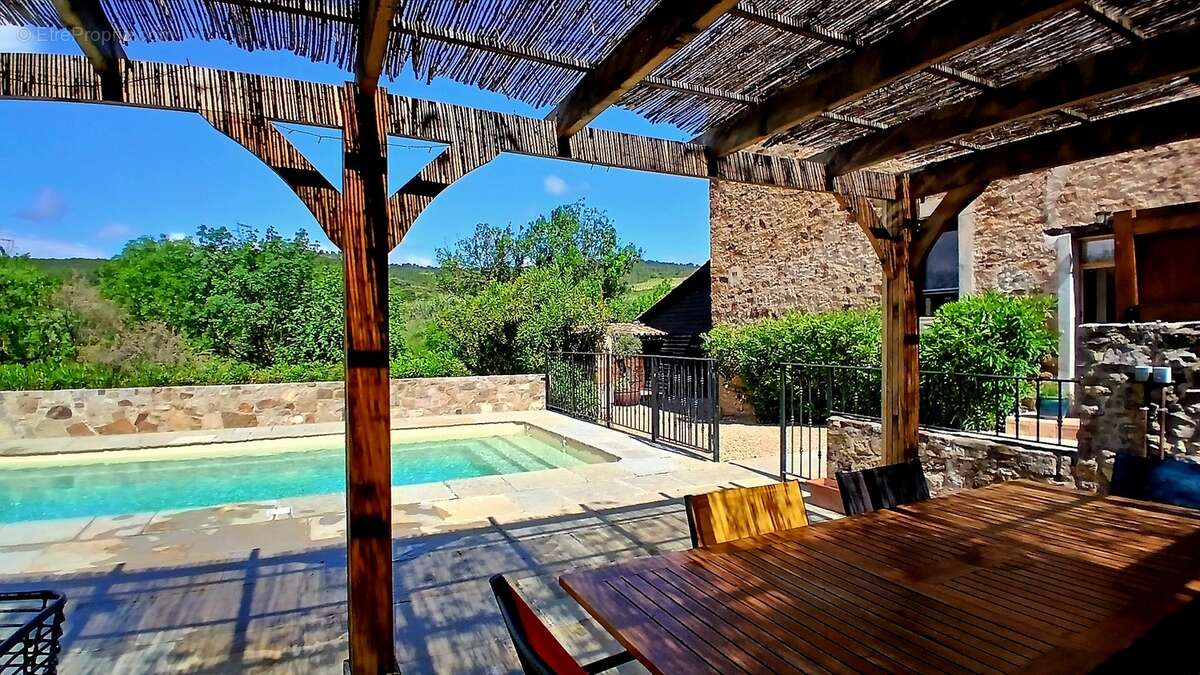 Maison à SAINT-CHINIAN