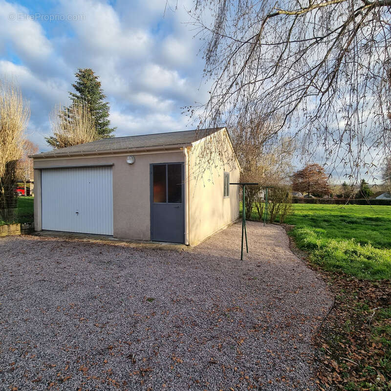 Maison à SAINTE-SEVERE-SUR-INDRE