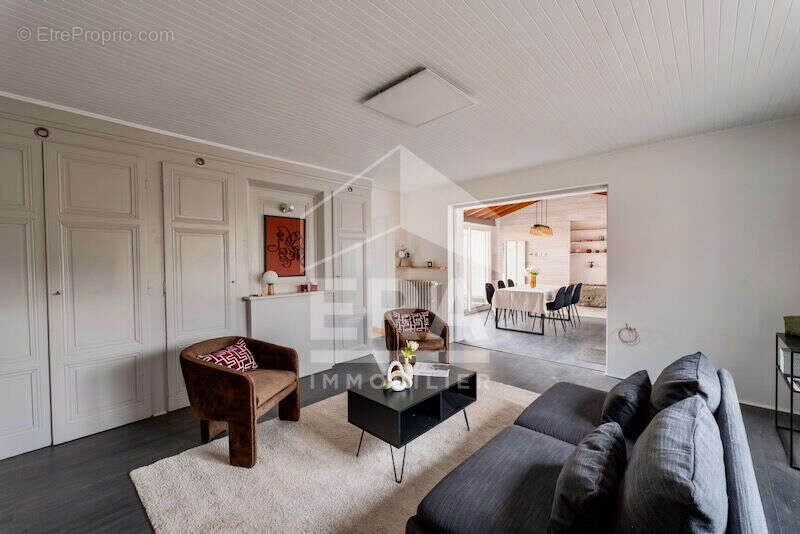 Maison à SOUCIEU-EN-JARREST