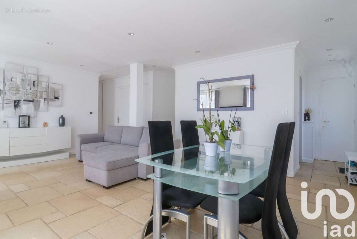 Photo 3 - Maison à SAULX-LES-CHARTREUX