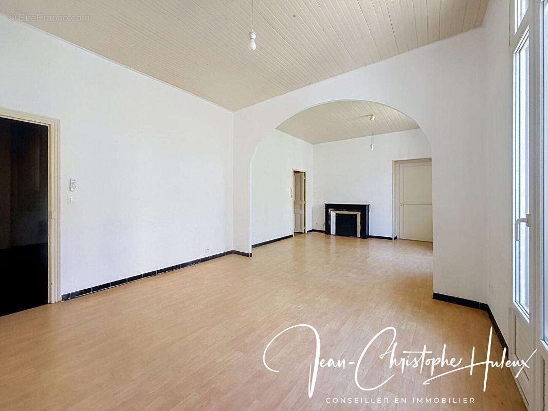 Appartement à NIMES
