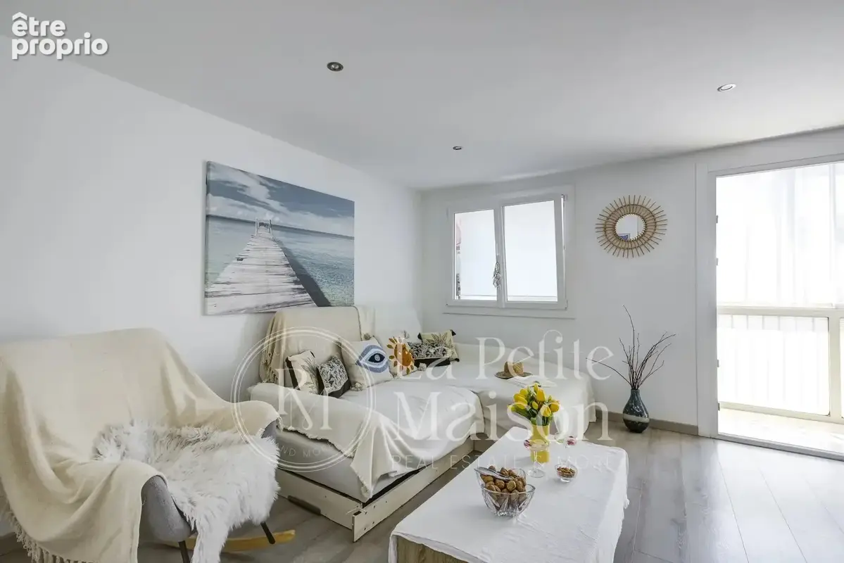 Appartement 4 Pièces - Cagnes Sur Mer Centre - étage élevé - traversant - Cave - possibilité stationnement - photo 4