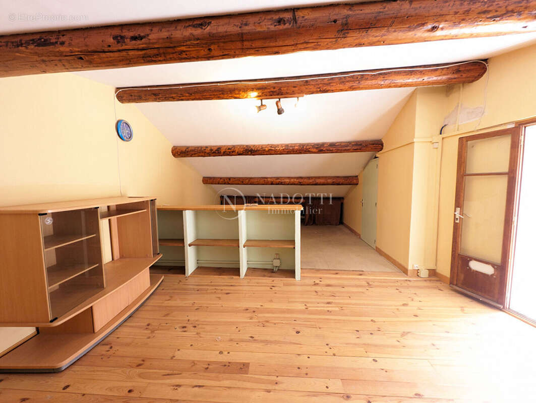 Maison à CADENET