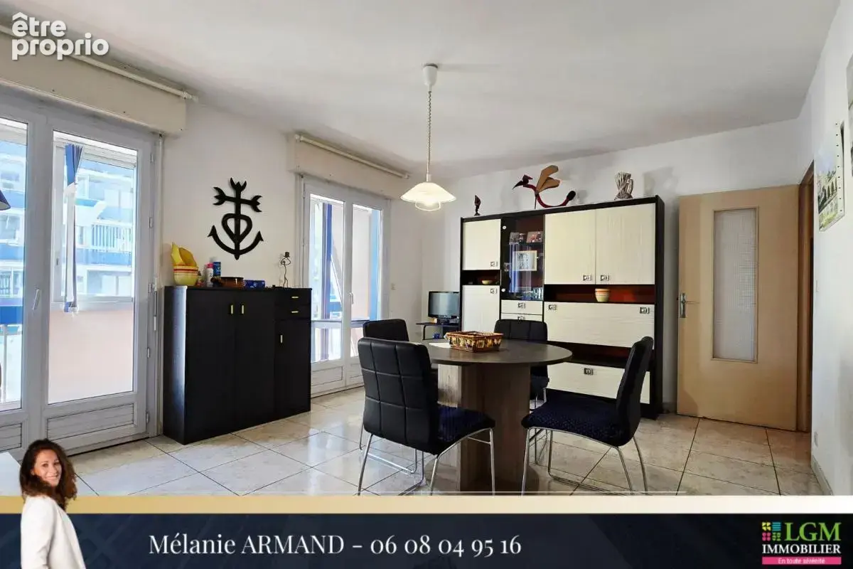 LA GRANDE-MOTTE – Près de 100 m² au cœur de la ville, avec une superbe loggia - photo 6