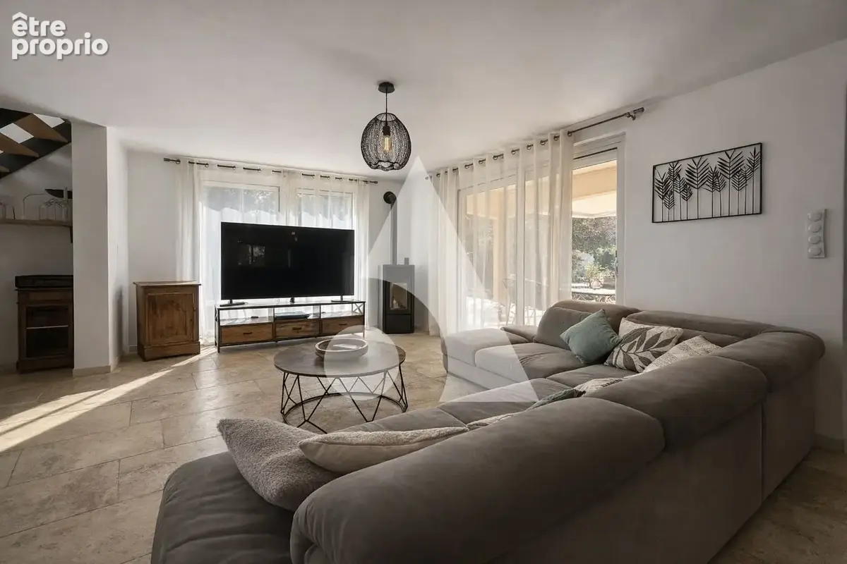 Maison Rognes 8 pièces 206m2 - photo 6