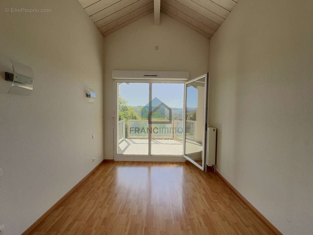 Appartement à CHARQUEMONT