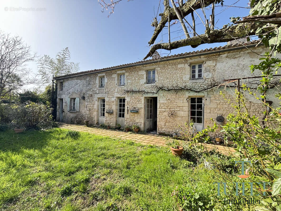 Maison à SAINT-PALAIS-SUR-MER