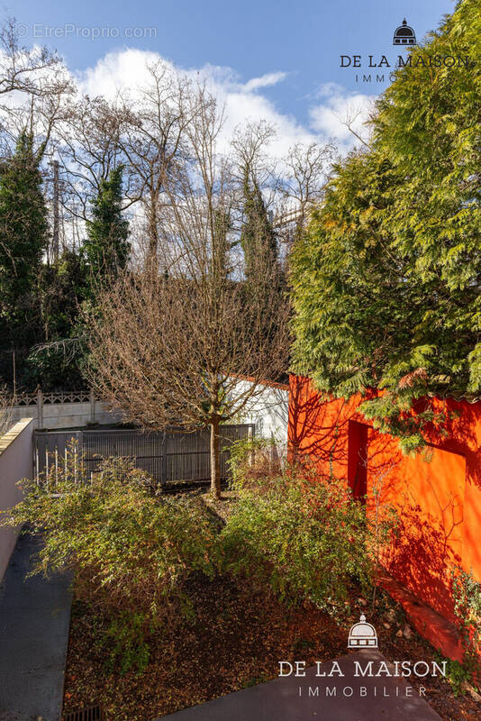 Maison à TASSIN-LA-DEMI-LUNE