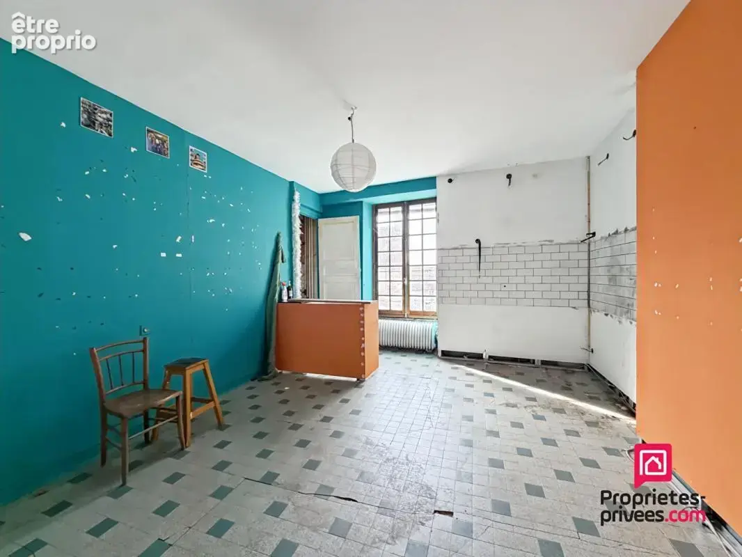 Immeuble Quarre Les Tombes 6 pièce(s) 143 m2 - photo 5