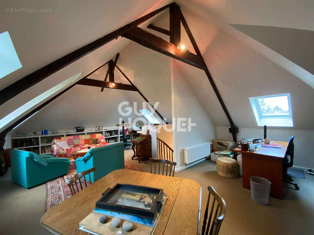 Maison à LA VILLE-ES-NONAIS