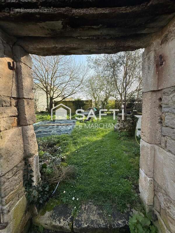 Photo 9 - Maison à BENON