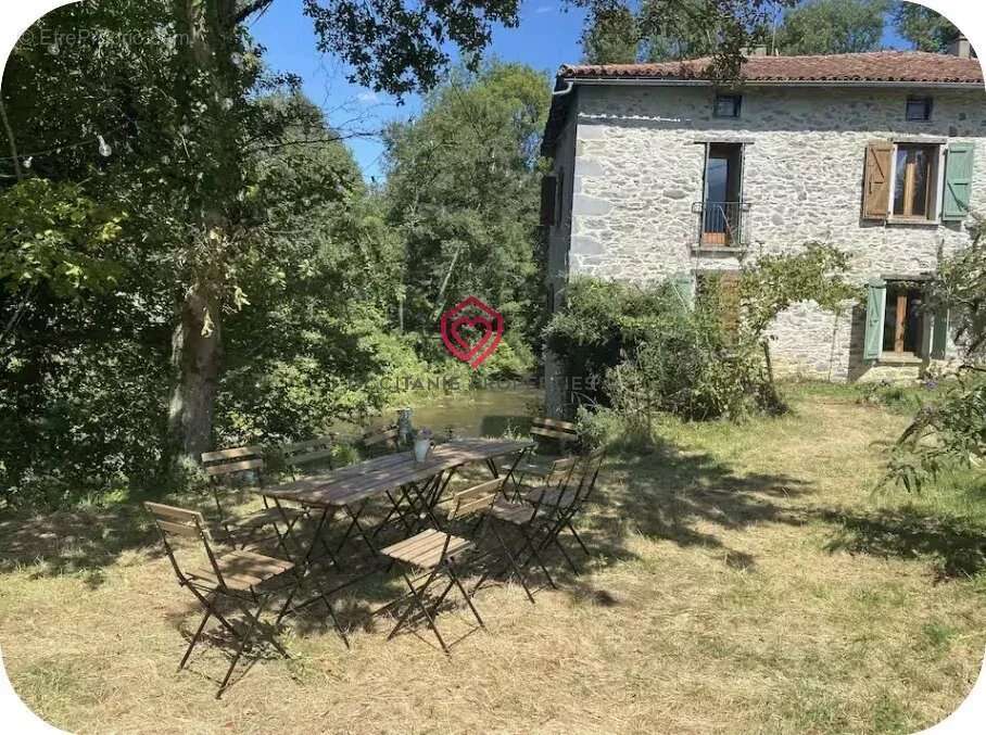 Maison à ARBAS