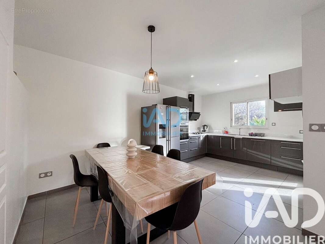 Photo 5 - Maison à SORGUES