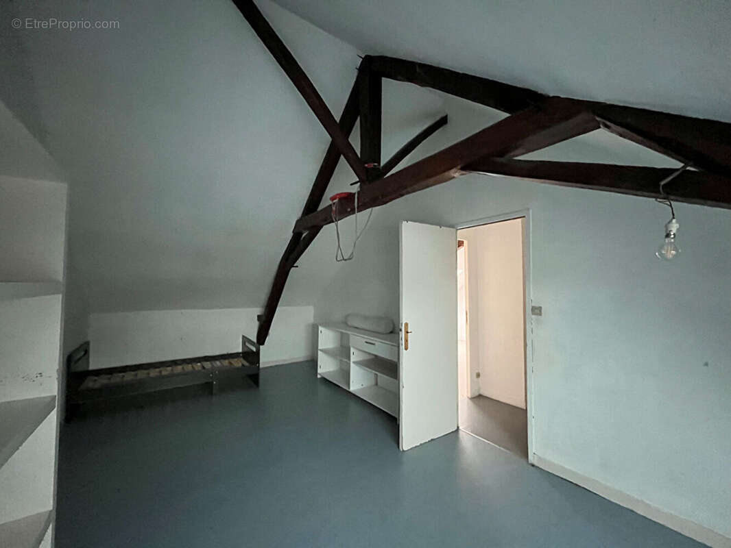 Immeuble Evron 7 pièce(s) 153.8 m2 - photo 7