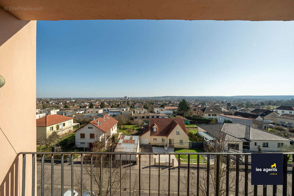 Appartement à ECROUVES