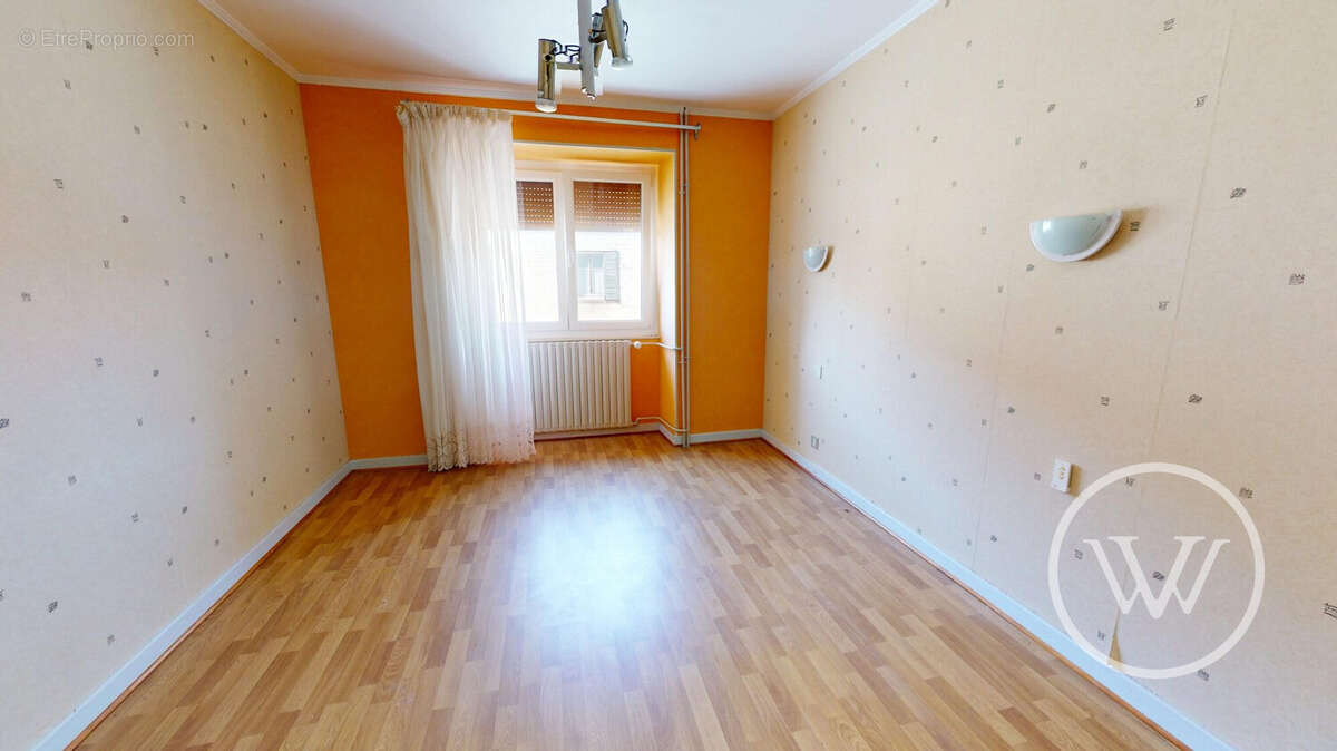 Appartement à RUREY