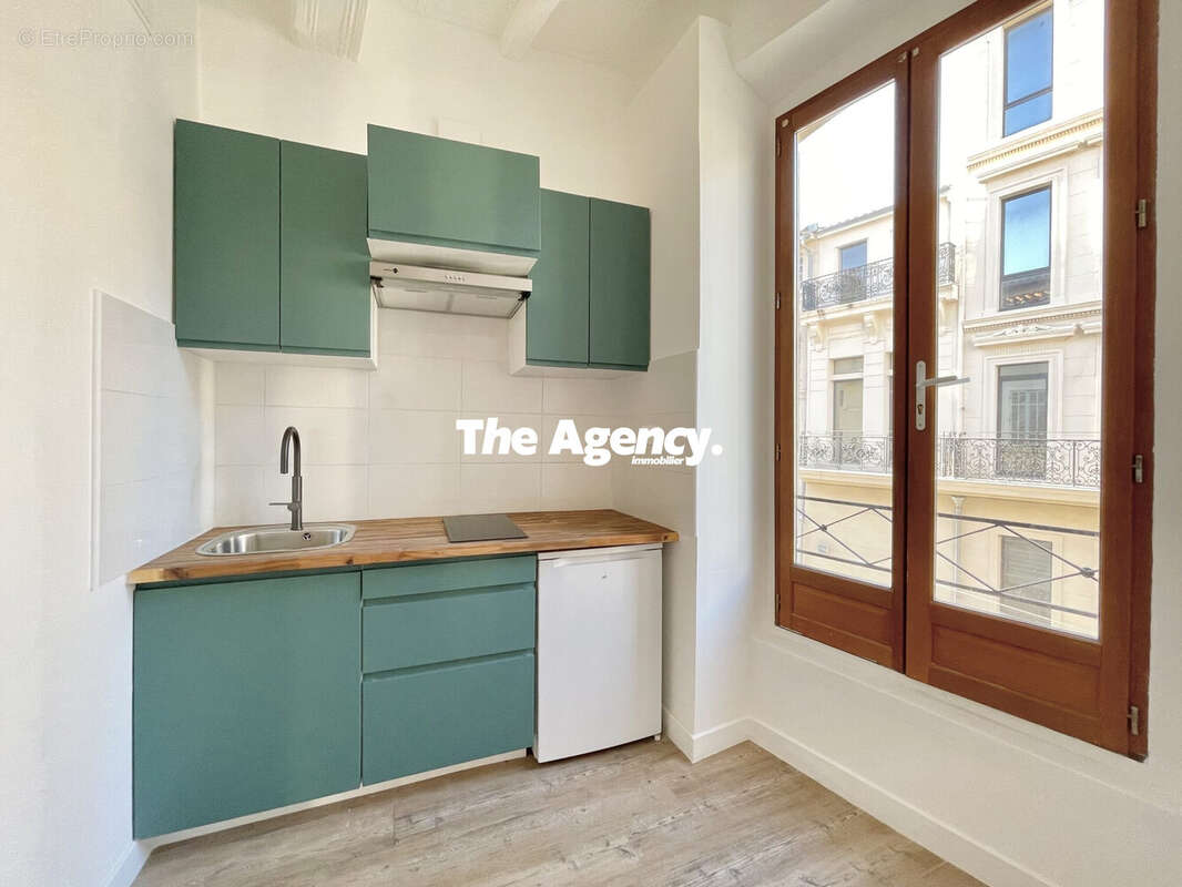 Appartement à MARSEILLE-1E