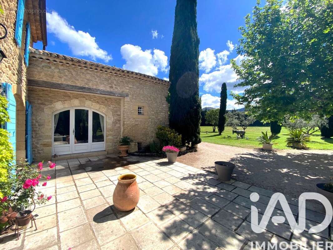 Photo 9 - Maison à L'ISLE-SUR-LA-SORGUE