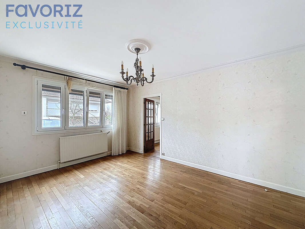 Maison à BETTANCOURT-LA-FERREE