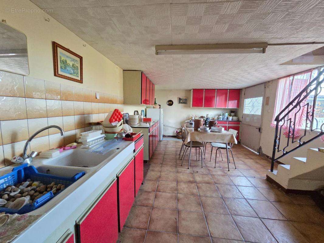 Maison à FONTCOUVERTE