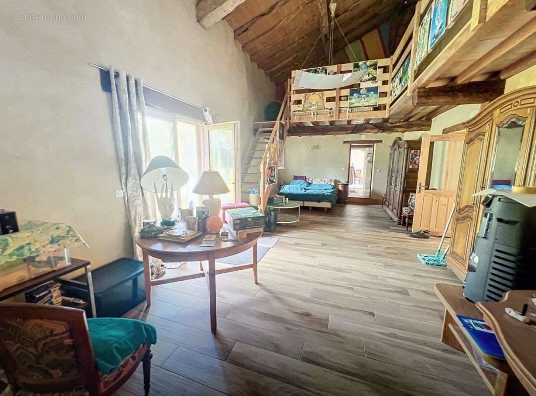 Maison à MONCORNEIL-GRAZAN