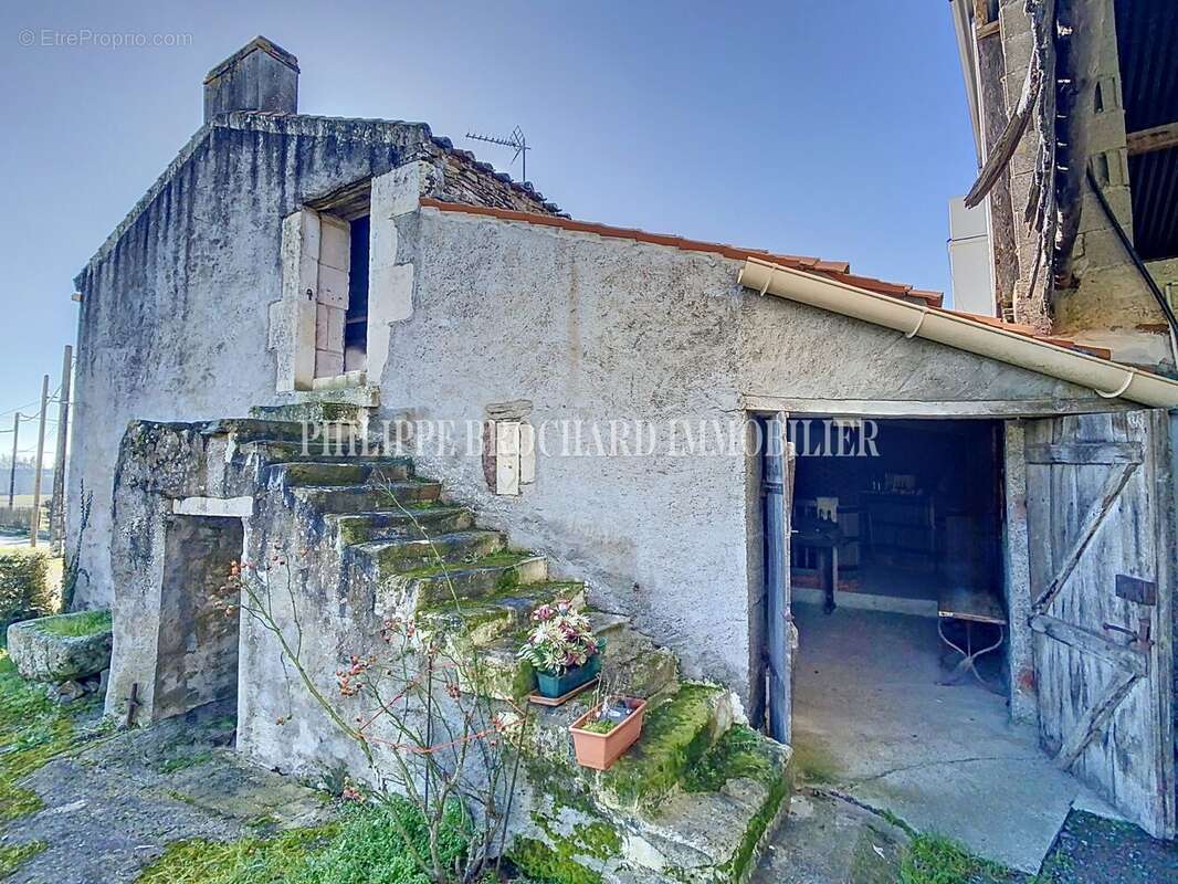 Maison à MAREUIL-SUR-LAY-DISSAIS