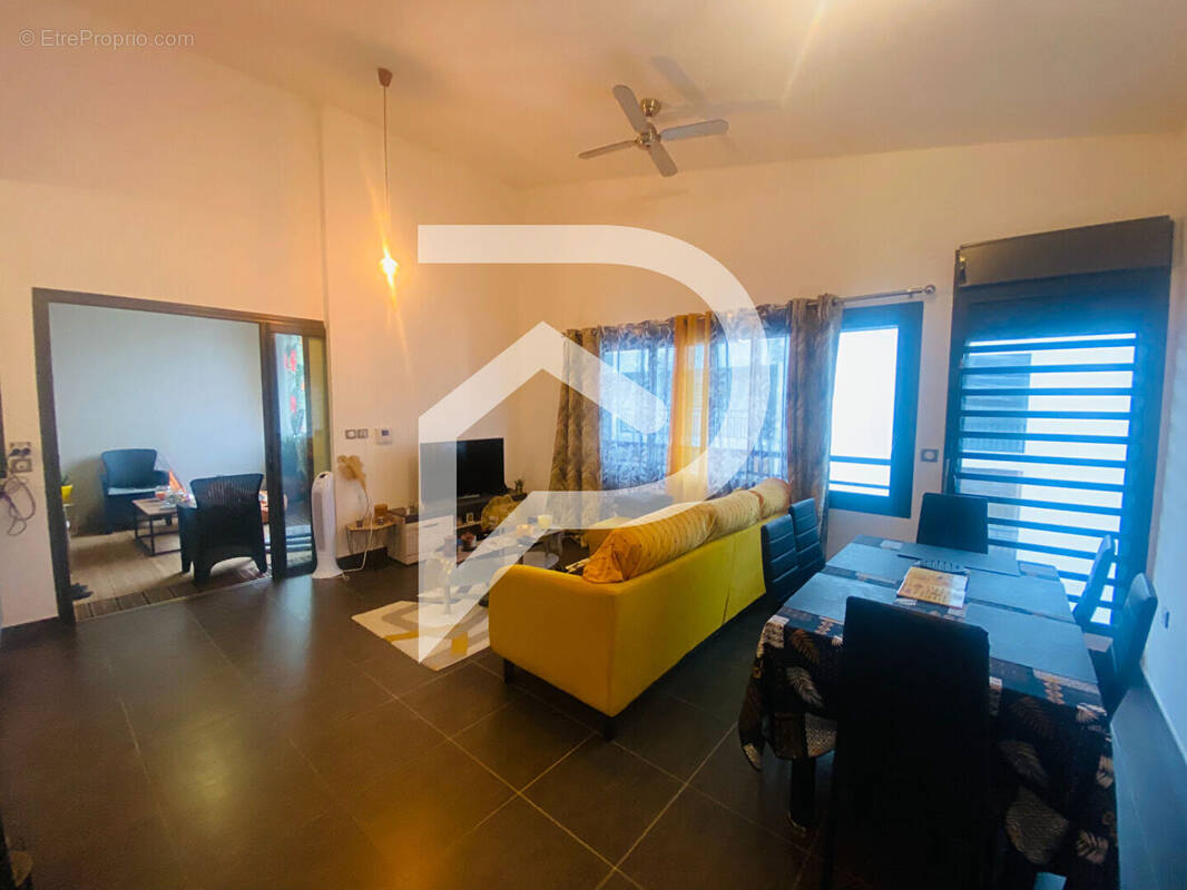 Appartement à SAINT-DENIS
