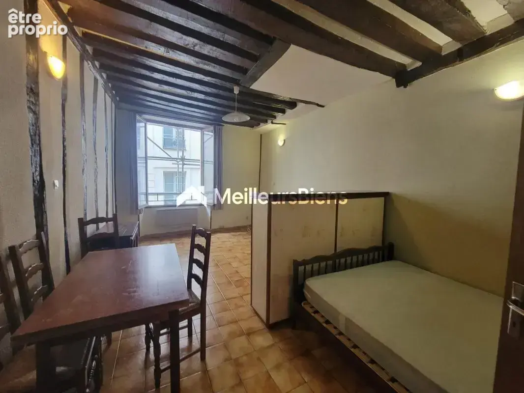 T1 de 30,91 m² au 2e étage sur rue Paris 75003 - photo 2